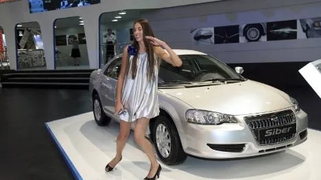 Gaz Group är en stor rysk tillverkare som bland annat säljer bilar under namnet Volga. Deras nya modell Siber är dock slående lik amerikanska Chrysler Sebring.