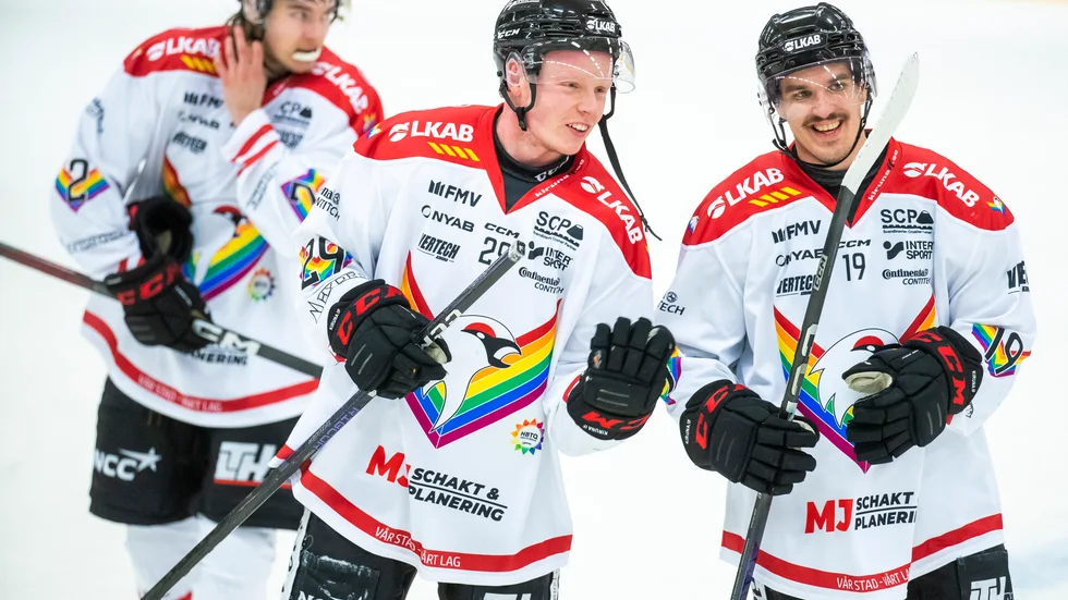 Huruvida Kiruna IF var det bättre laget sett till hela matchen går att diskutera. Däremot går det inte att diskutera faktumet att de gjorde de fler mål än Sundsvall för kvällen, och därmed kunde lämna premiären på Lombia med glada miner.