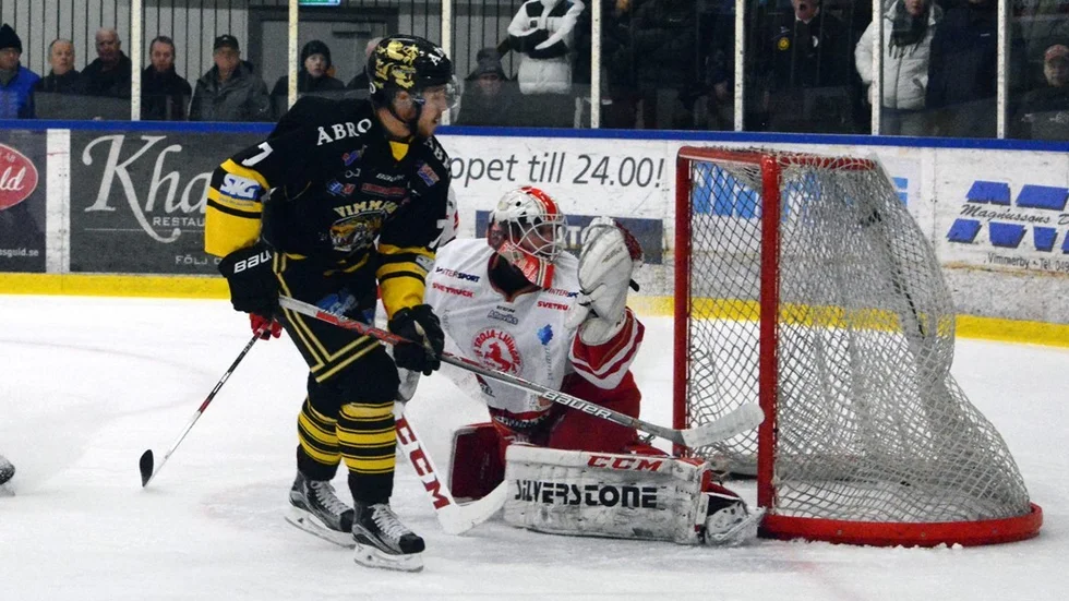 Leonard Forselius gav Vimmerby ledningen med 1-0.