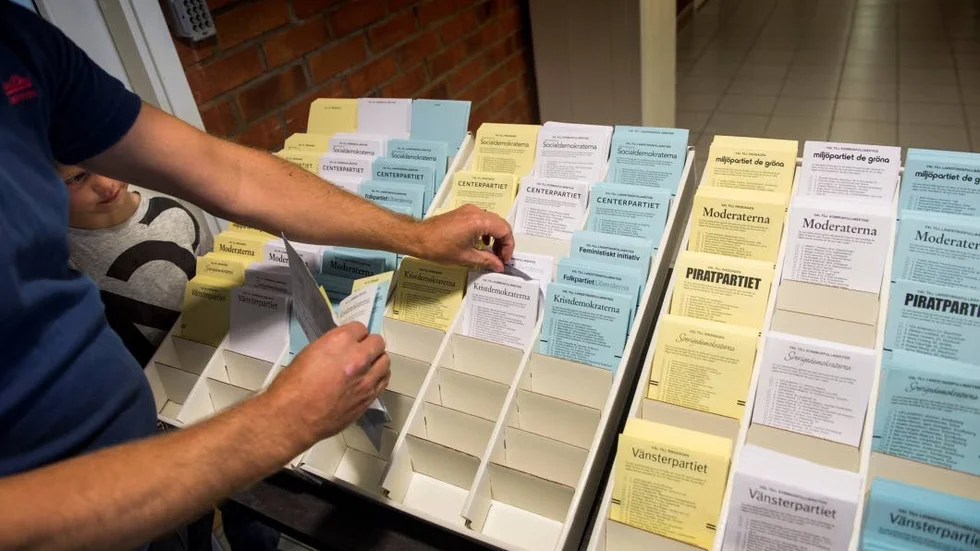 Signaturen ”Pensionär” diktar kring partiernas valrörelser.