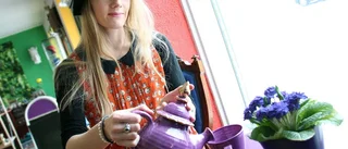 Hon öppnar butik och tesalong