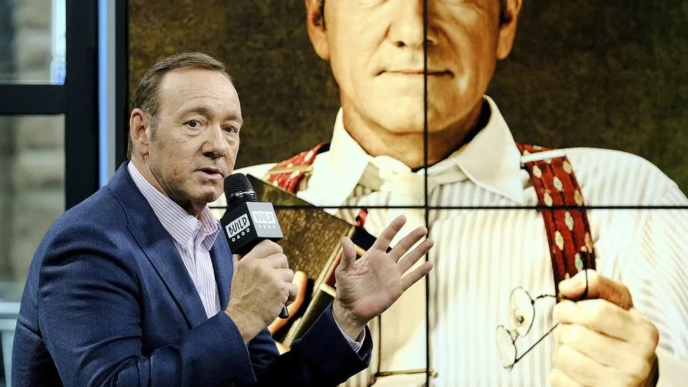 Oönskad. Netflix bryter helt med skådespelaren Kevin Spacey efter sexanklagelserna.