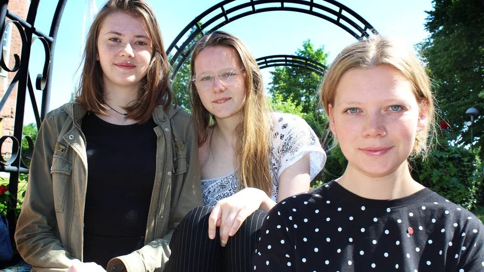 SSU:arna Julia Tegsjö, Louise Malm
och Lisa Nåbo vill bryta tabun kring psykisk ohälsa. "Det måste bli tillåtet att säga att man mår dåligt".