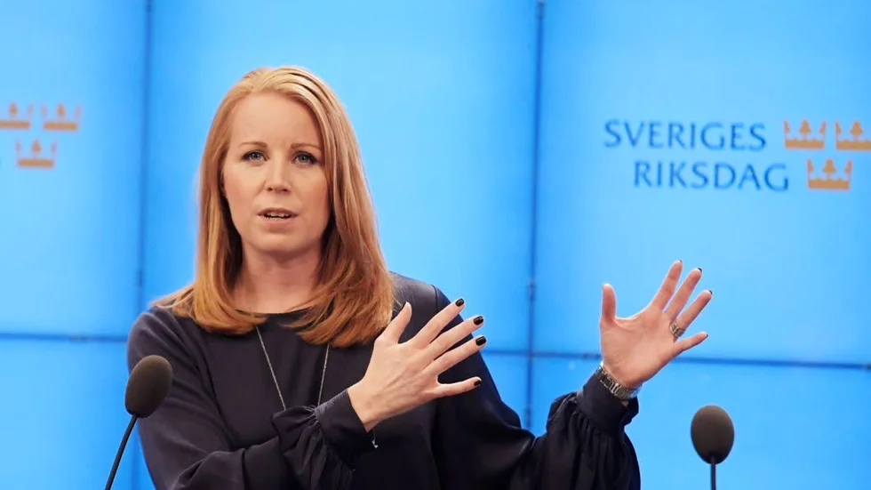 Annie Lööf bidrar till att splittra den Allians hon säger sig värna, menar skribenten.