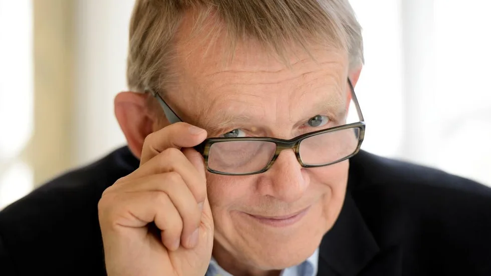Skarp. 
"I en tid där lögner och ensidiga beskrivningar, det som Trump-administrationen döpt till alternativa fakta, applåderas av människor världen över stod Hans Rosling för motsatsen." skriver Christer Kustvik.