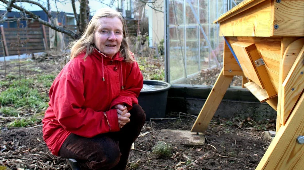 I topplistkupan ligger tusentals bin i dvala och väntar på varmare väderlek, berättar Eva Gustavsson.