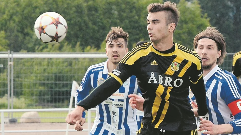 Karlo Goranci gav Vimmerby en perfekt start genom sitt 1-0-mål, men Värmbol vände och vann med 2-1.