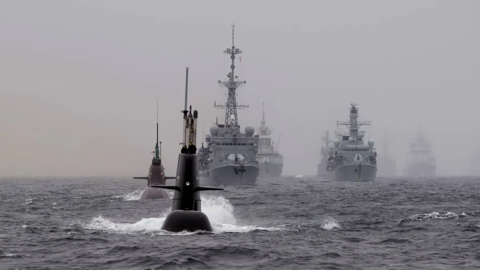 Utbåtsövning. Bilden är från NATO:s ubåtsövning, inte från intrången i svenska vatten.