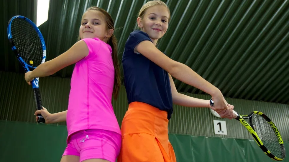 Mia Muskic och Liza Bentzer har båda vunnit de två senaste turneringarna de spelat. De peppas av varandras matcher.