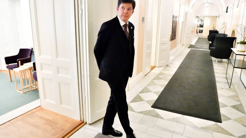 Andreas Norlén kikar efter en regering.