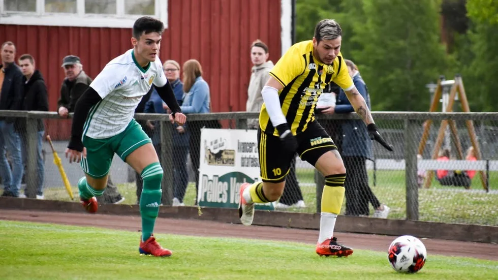 Meris Hasanbegovic (till vänster) kommer inte till spel för HFK.