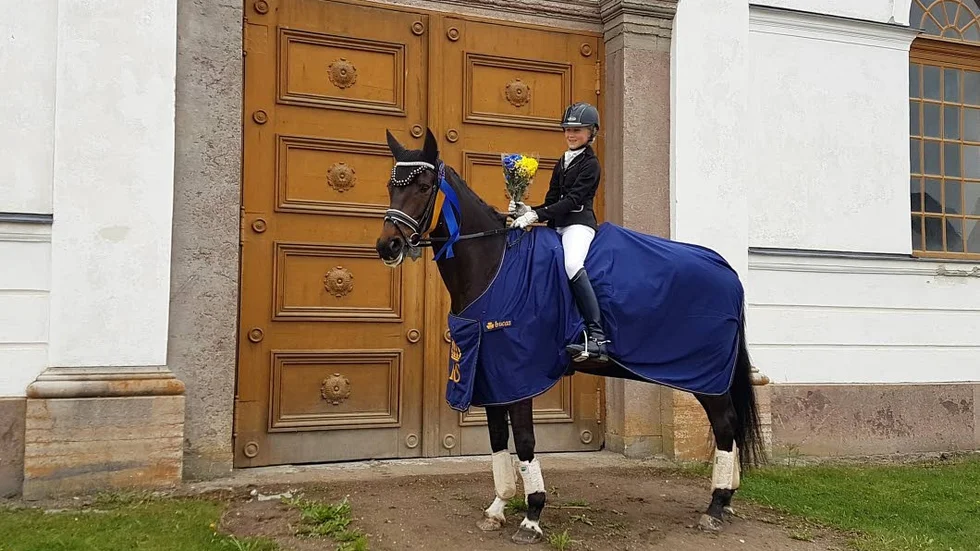 Tindra Holmertz och laura fick en lite tuff inledning men avslutade SM i fin stil.