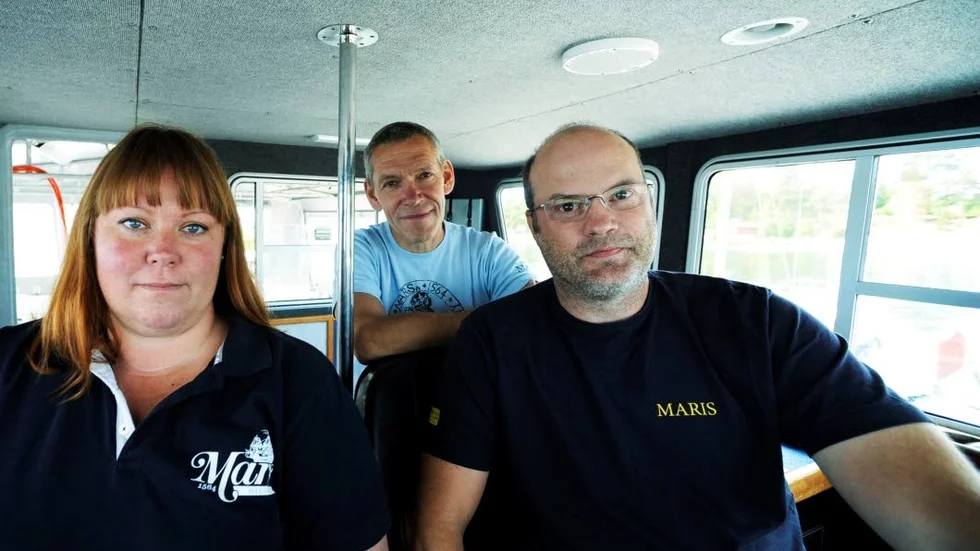 Förvånansvärt många fynd under årets dykningar vid Mars Makalös. Arkeologen Veronica Palm, dykaren Ingemar Lundgren och Johan Rönnby, professor i marinarkeologi.