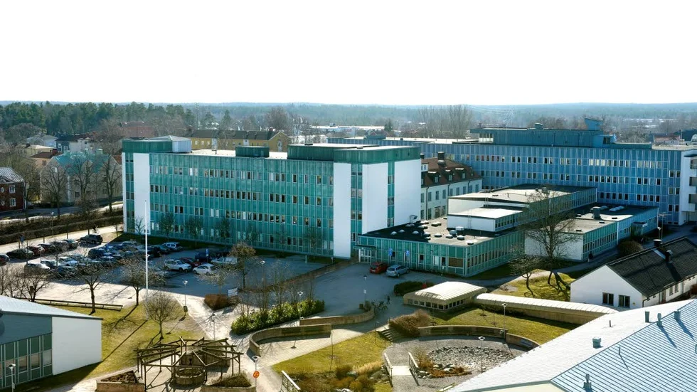 Psykiatrins lokaler har några decennier på nacken och Vänsterpartiet är stolta över att ha bidragit till att nya lokaler ska byggas i hela länet.