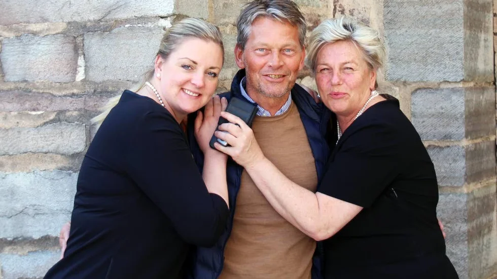 Matilda och Carina Milton, Visit Vadstena, och Mats Manfredson, Vadstena Turism och Näringsliv, arbetar tillsammans med förberedelserna för årets Vadstenamässa.