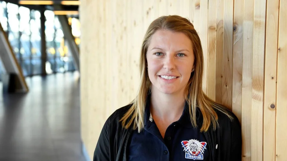 Hemma borta. LHC:s Pernilla Winberg är redo för toppmatch mot Luleå – i Motala.