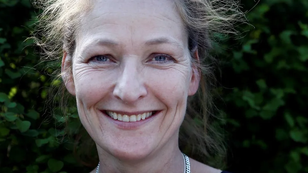 Skådespelare, teaterpedagog och numera författaren Malin Kärrbrink.