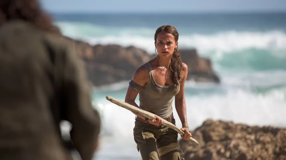 Beväpnad. Alicia Vikander är en cool actionhjältinna men som helhet känns ”Tomb raider” inte lika lyckad.