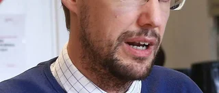 V: "Höj skatten med 60 öre"