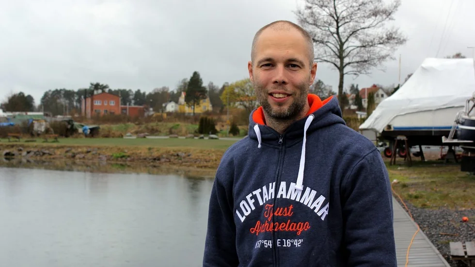 Mattias Hultman är en av många som engagerar sig i hamnfestivalen i Loftahammar i augusti. Foto: Lena Dahlberg