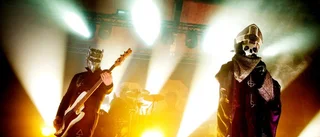 Ett ljust år för djävulens rockband
