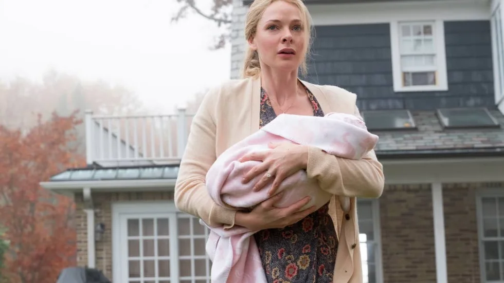 Den svenska skådespelaren Rebecca Ferguson gör en av de tre tunga kvinnorollerna i "Kvinnan på tåget", filmatiseringen av Paula Hawkins populära roman från 2015.