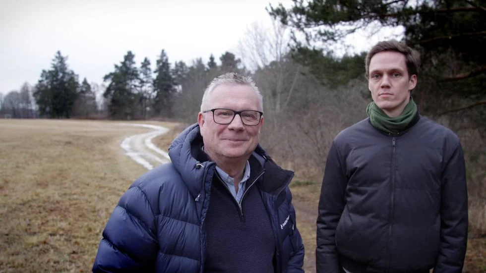 Hagaparken. En ganska okänd oas i Mjölby. Nu ska planavdelningen med stadsbyggnadsschef Magnus Petersson och planarkitekt Jonas Loiske komma med förslag på hur området ska användas i framtiden.