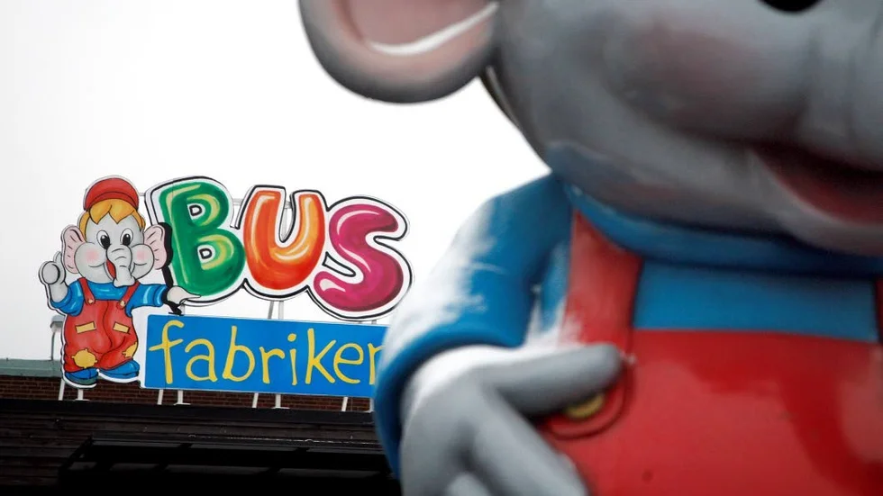 Busfabrikens personal kommer att ha hårdare koll vid entrén efter det som inträffade i söndags.
