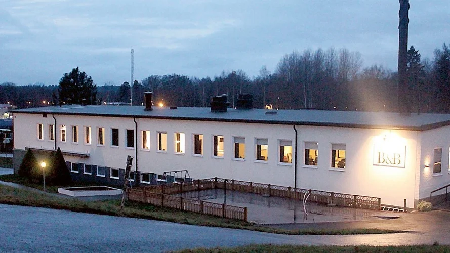 Här i Vimmerby Bed & Breakfasts nuvarande lokaler tänker sig ägaren, Henrik Samuelsson, att det passar sig med ett asylboende med 140 platser. Han har lagt ett anbud till Migrationsverket och anmält saken till kommunen.