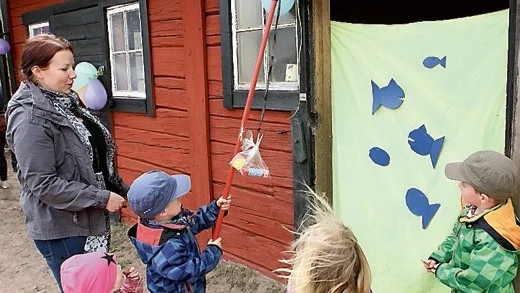 Waldemar Fungbrant fiskade i fiskdammen och fick en flaska med såpbubblor.