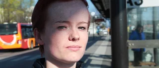 Bussföraren upptagen – med sin mobil