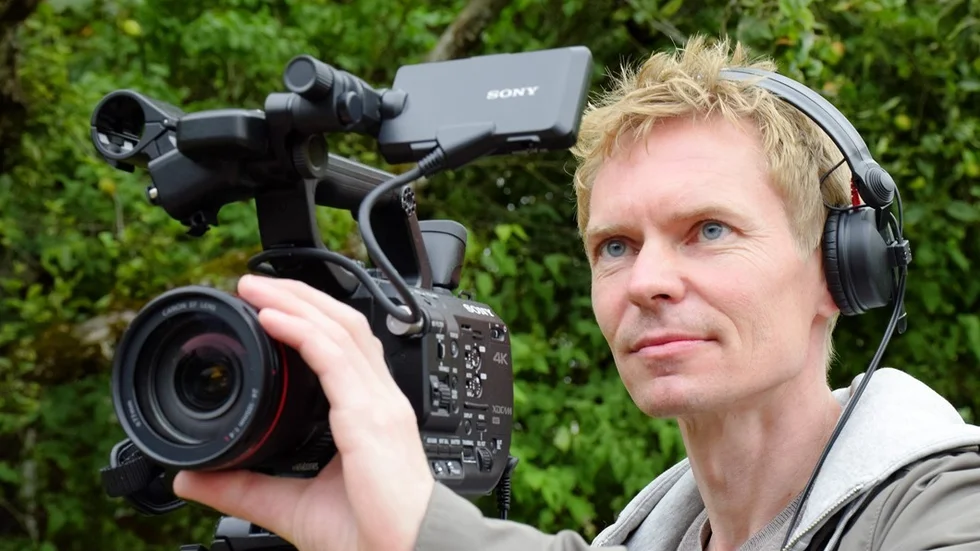 Sju dagar har Christian Wengel på sig att spela in allt material som kommer att visas på den danska tv-kanalen DK4 under julen. "Det kommer ut till jul. Så det blir en julklapp till tittarna", menar Frantz Howitz.