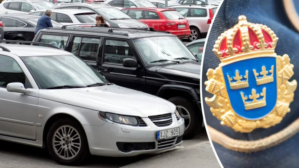 En man har polisanmält att han fått bilen stulen utanför en butik i Mjölby.
