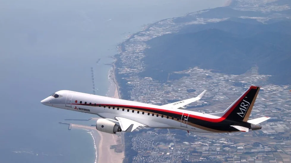 Nytt jetflygplan. Saab har producerat tiotusentals sidor med underhållsmanualer för det nya japanska jetflygplanet Mitsubishu regional jet.