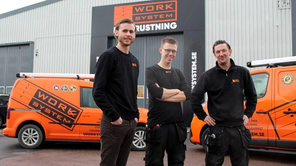 Klas Blomqvist, till vänster, tillsammans med Mathias Bergström, platschef i Linköping och Thommy Bjärud, platschef i Norrköping.