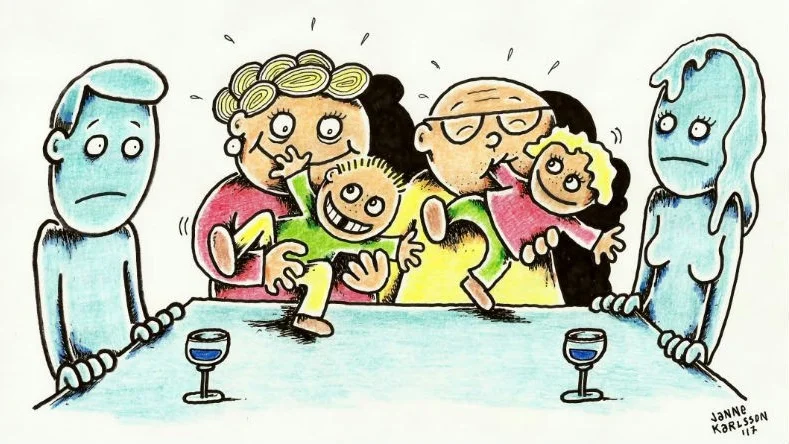 Släpp huvudansvaret! En del mor- och farföräldrar har svårt att inse att de inte längre är familjeledare, utan försöker styra den unga familjen.