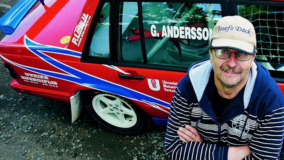 Numera tvåa. Göran "Lillen" Andersson ligger tvåa i rallyklassen i Sprintserien efter senaste tävlingarna.
