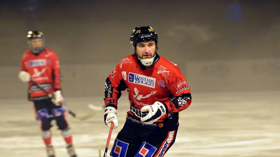 Maxim Pyanov svarade för fyra poäng när Tjust Bandy föll emot Derby.