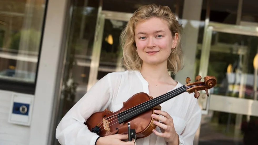 Kul. Emma Alrikson är på sommarkurs i Gamleby för fjärde året i rad. "Kul och bra gemenskap" säger hon om kursen.