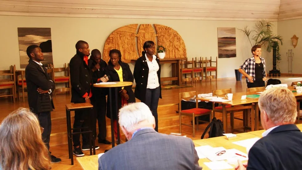 Mellan åren 2006 och 2016 hade Kinda kommun ett partnerskap med orten Kimilili i Kenya.