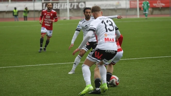 Khaled Qasem gjorde två mål för Motala AIF när FBK Karlstad besegrades med 4-3.