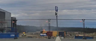 Larm om brand i container på Northvolt                   