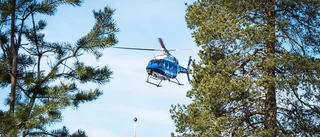 Polis skadad under nattlig jakt på misstänkt tjuv - hämtad av helikopter