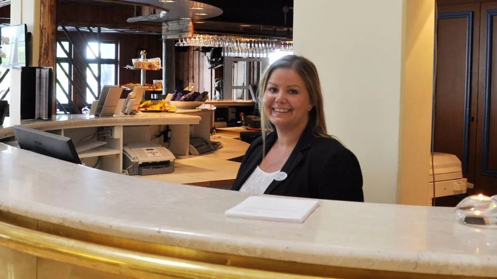 FÖRDRÖJNING. Mer tid har behövts för att spika hotellets framtida koncept, säger Sofi Holmgren, hotellchef på Grand Arctic Hotel.