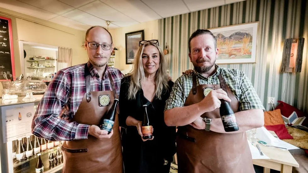 Jonas Vannar, Annika Fredriksson och David Björkén står bakom Jokkmokks Bryggeri.