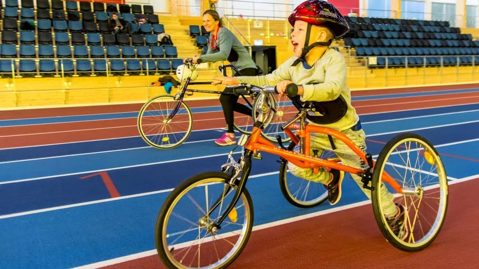 Martin Malmberg, 6 år, från Uppsala träningstävlade tillsammans mamma Maria.