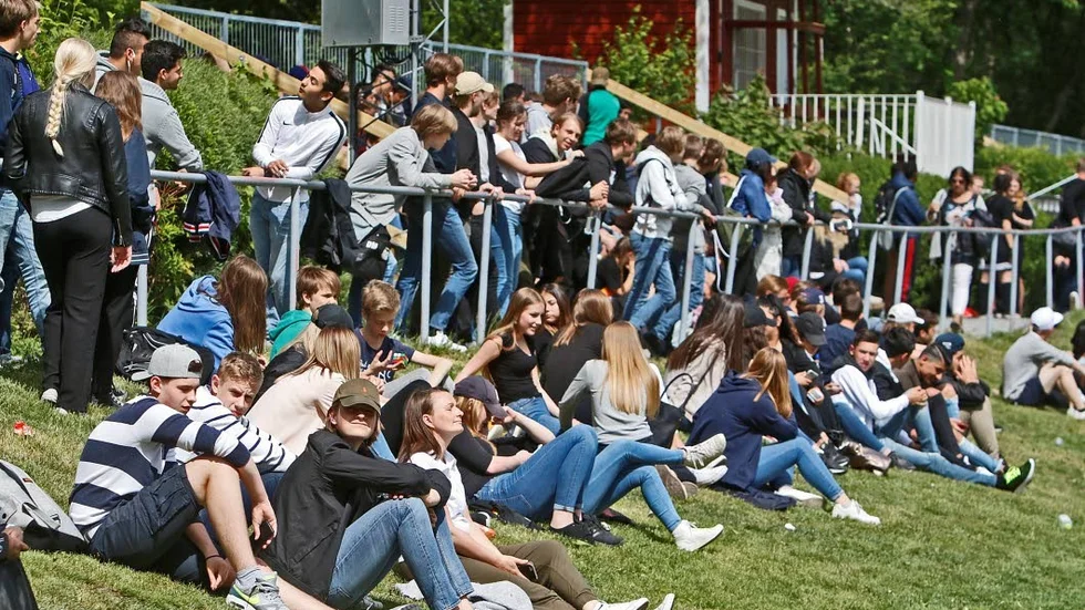 Skolrugbyn från ett tidigare år. Nu tränar lagen inför arrangemanget 1 juni. "Målet är både pojk- och flicklag från alla skolor", säger Hans Sundström, en av samordnarna.