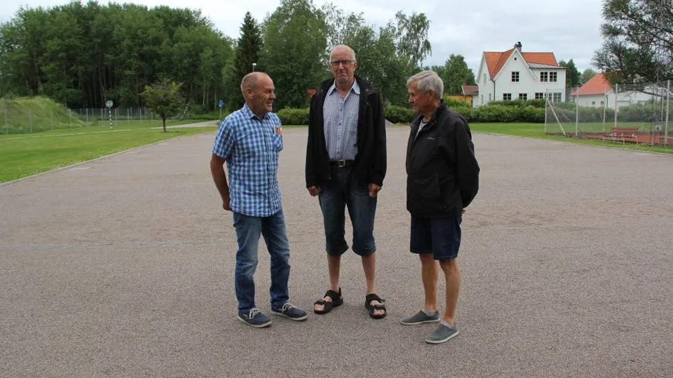 Oro. PRO Tierp känner sig drabbad av förändringen av Möbeln. – Vi vet ännu inte var vi ska vara på ett helt år, säger Gert Berlin, ordförande i PRO Tierp, t v, här med Per Axelsson och Sören Pettersson.