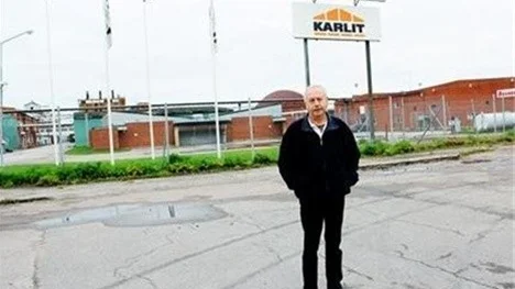 Torvald Forsberg har arbetat på Karlit i 36 år. Han tror det blir svårt att hitta nytt arbete.
