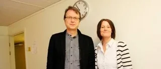 Snart slussas de första pojkarna ut